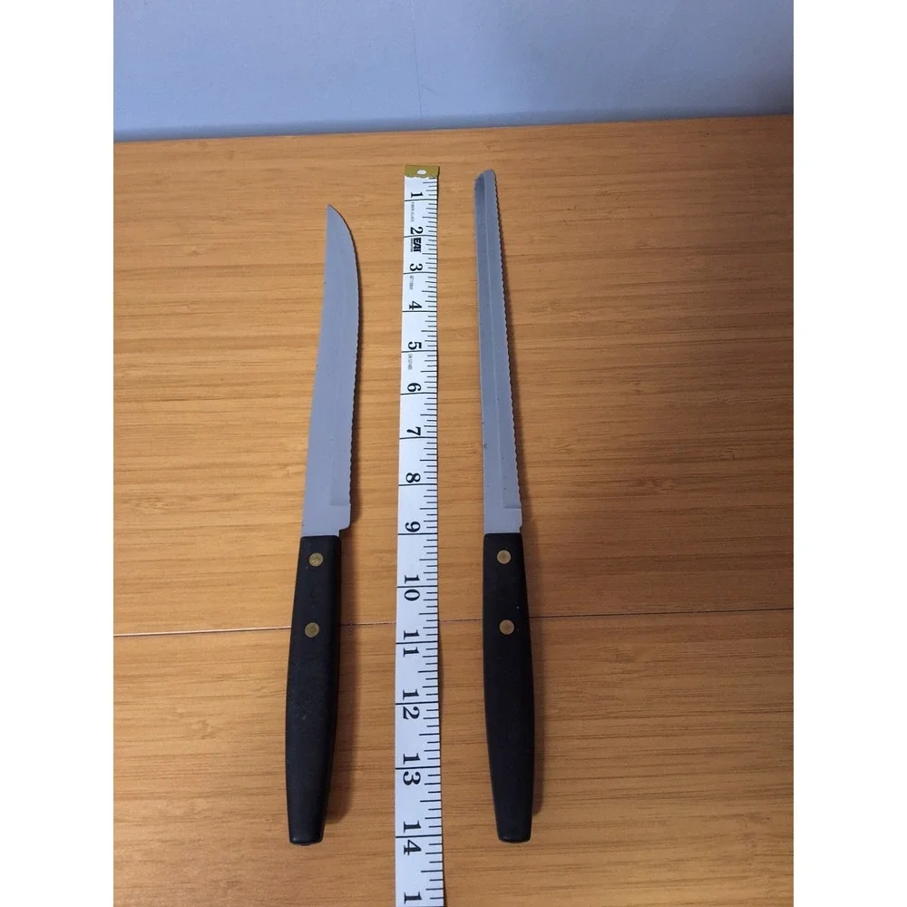Vintage‎ Pair Of Forgecraft USA Stainless Steel Serrated Knives.